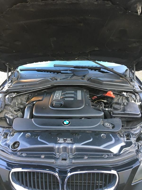 Gebraucht BMW 520 163 PS (119 kW) 2006 Schwarz Kombi