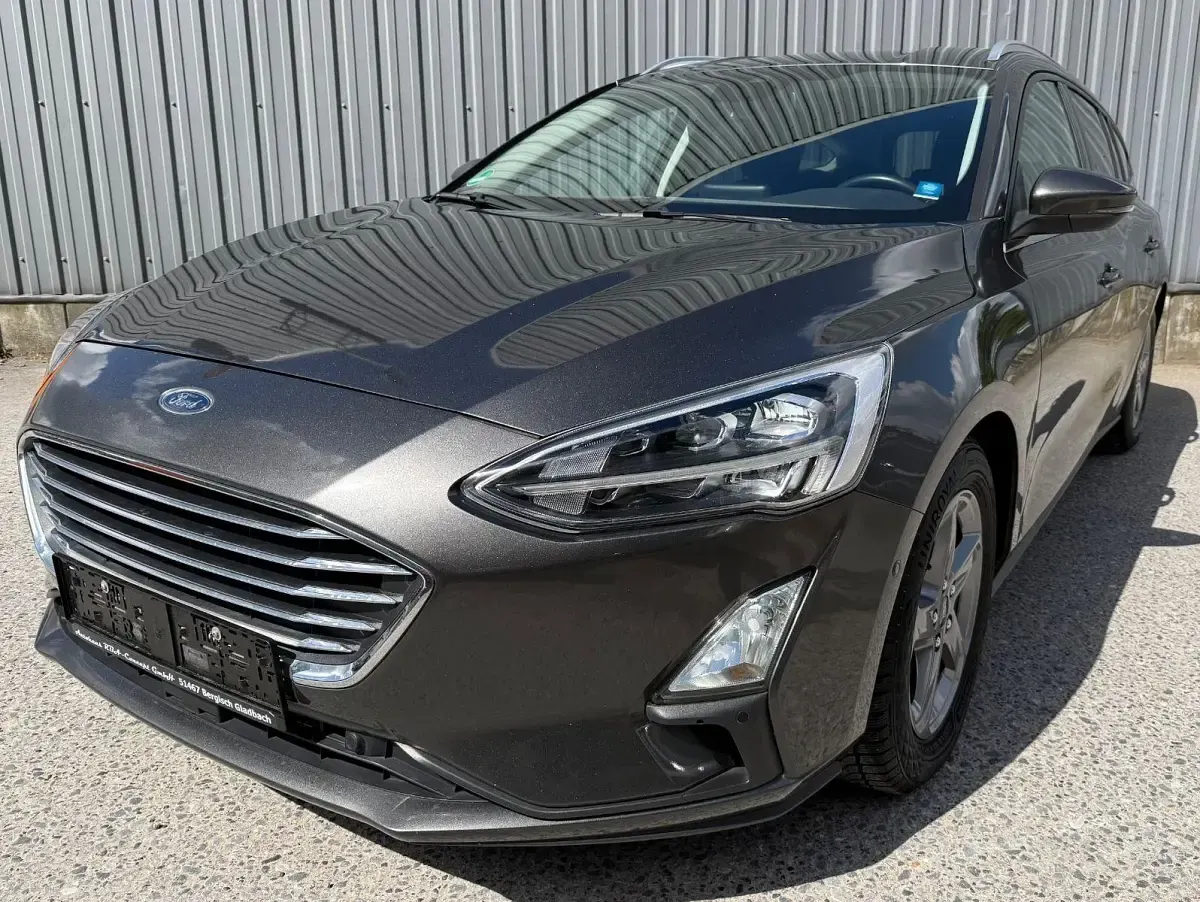 Używany Ford Focus Titanium 150 KM (110 kW) 2019 Szary Kombi