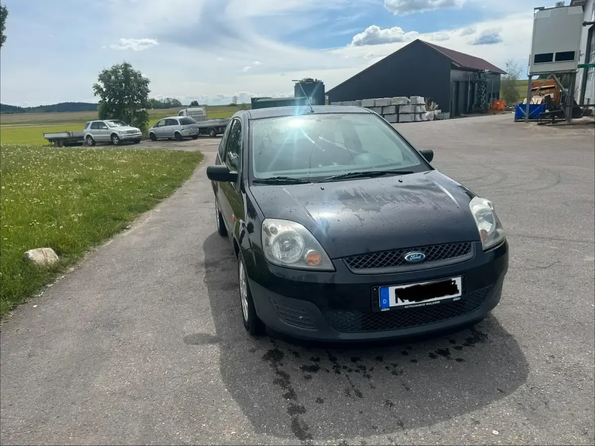 Gebraucht Ford Fiesta 69 PS (50 kW) 2006 Schwarz Kleinwagen