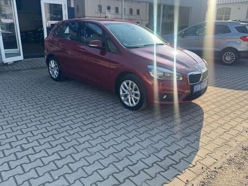 Gebraucht BMW 225 Advantage 136 PS (100 kW) 2016 Rot Kombi
