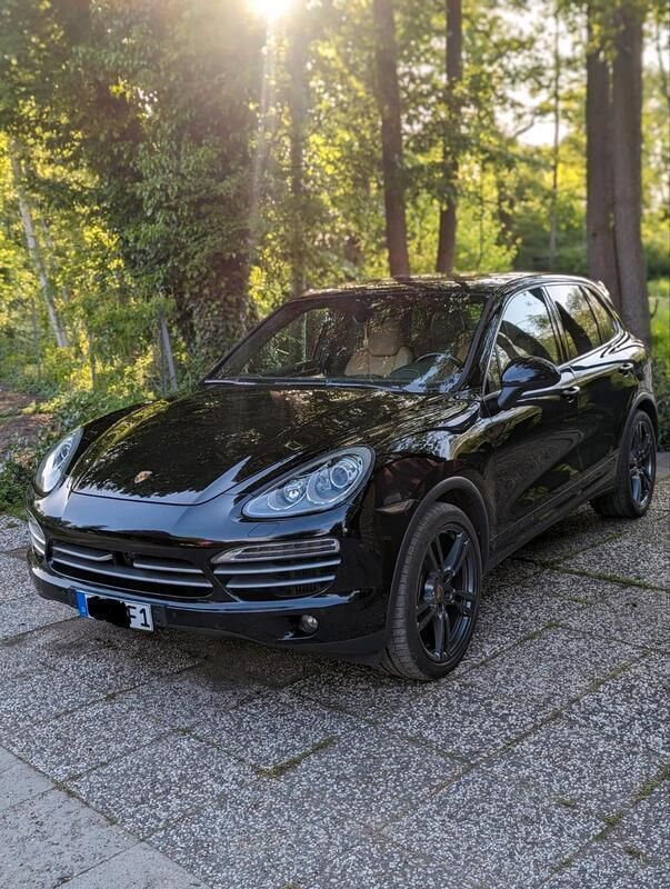Schwarz Gebraucht 2014 Porsche Cayenne SUV | 20.000 € (Fairer Preis) - Bild 1/4