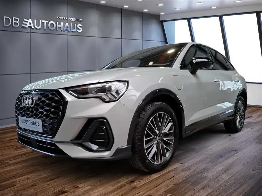 Second-hand Audi Q3 Ambiente 245 CP (180 kW) 2022 SUV