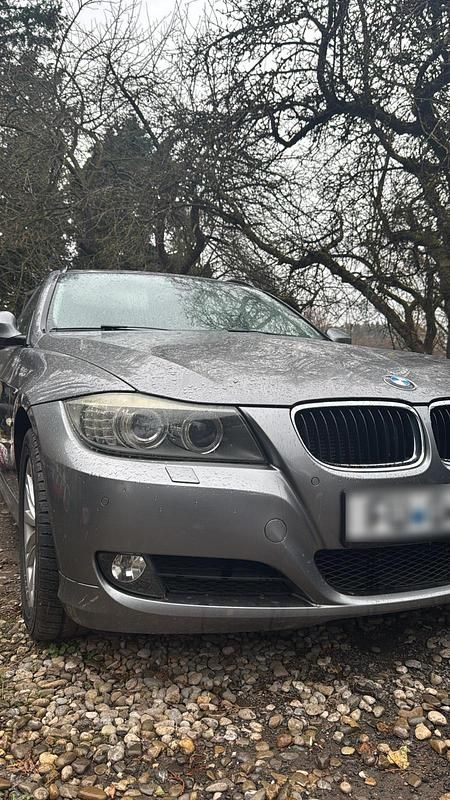 Gebraucht BMW 320 170 PS (125 kW) 2010 Silber Kombi