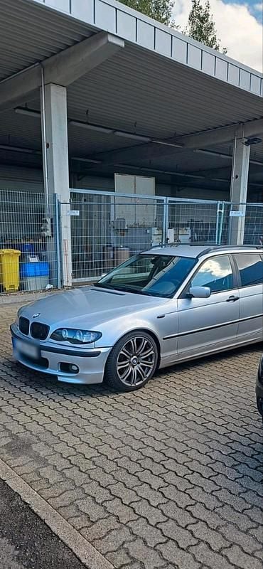 Gebraucht BMW 320 M Sport 150 PS (110 kW) 2002 Silber Kombi