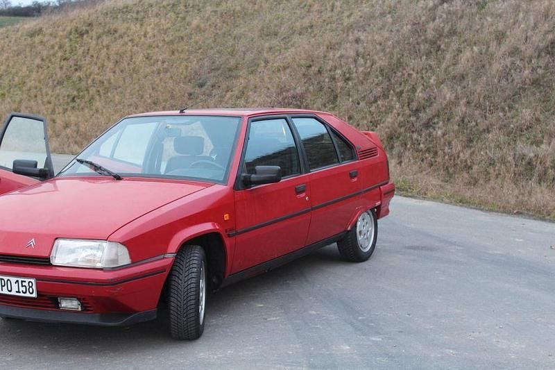 Rot Gebraucht 1992 Citroën BX Limousine | 4.990 € - Bild 1/4