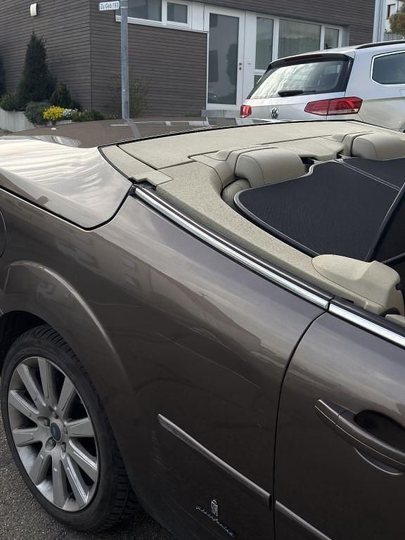 Gebraucht Ford Focus Cabriolet 145 PS (106 kW) 2008 Beige Cabrio