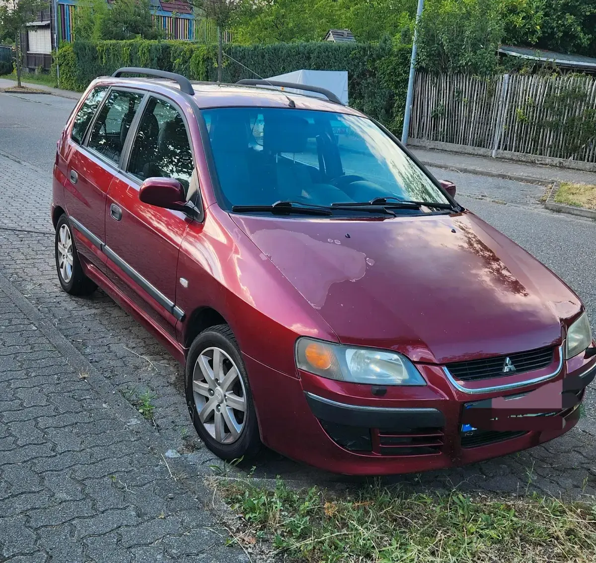 Gebraucht Mitsubishi Space Star 98 PS (72 kW) 2004 Rot Van / Kleinbus