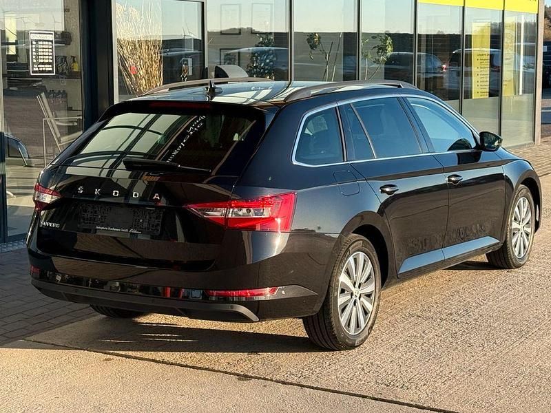 Gebraucht Skoda Superb 150 PS (110 kW) 2022 Schwarz Kombi