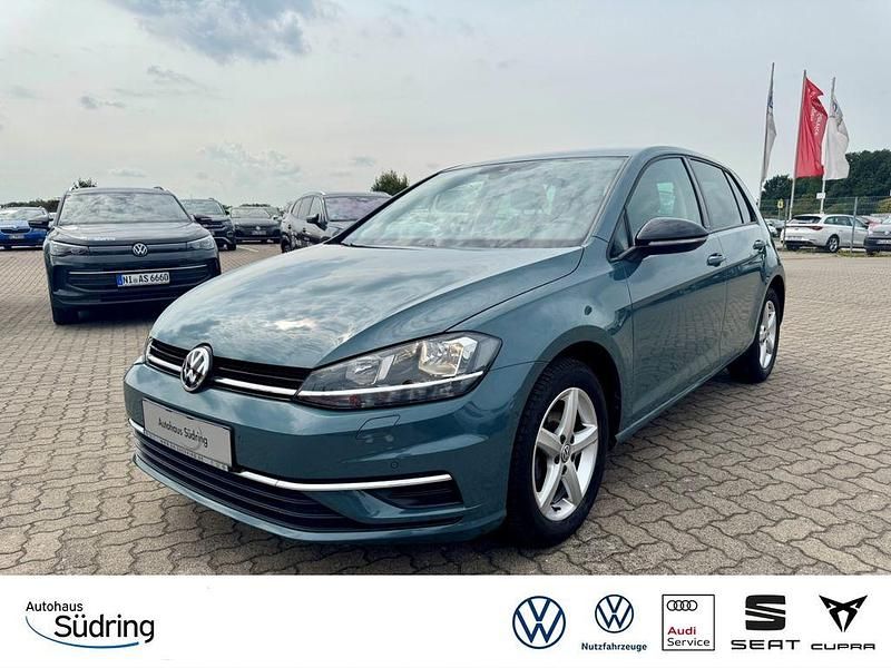 Blau Gebraucht 2019 VW Golf VII IQ Drive Limousine | 15.589 € (Fairer Preis) - Bild 1/4