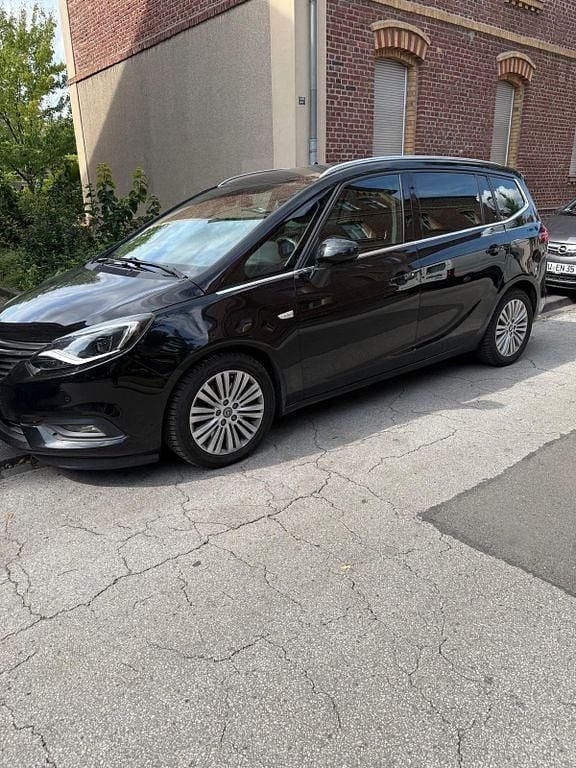 Schwarz Gebraucht 2018 Opel Zafira Tourer Van / Kleinbus | 14.000 € (Teuer) - Bild 1/4