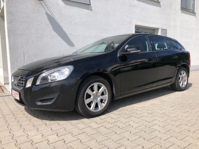 Schwarz Gebraucht 2011 Volvo V60 Kombi | 4.588 € (Guter Preis) - Bild 1/4