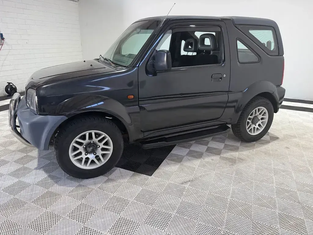 Gebraucht Suzuki Jimny 80 PS (58 kW) 2000 Schwarz SUV