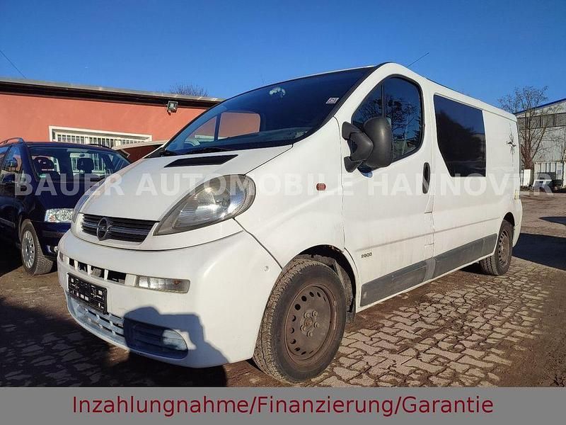 Gebraucht Opel Vivaro 101 PS (74 kW) 2006 Weiß Van / Kleinbus