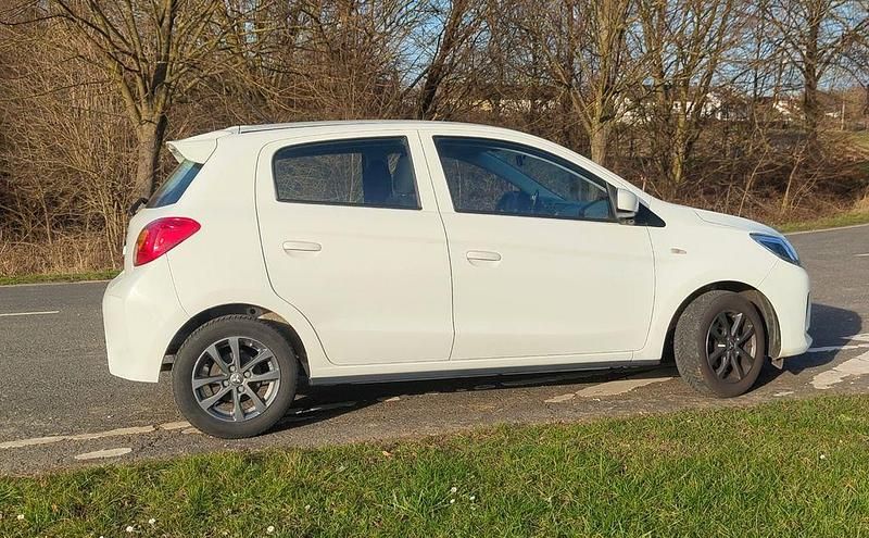Gebraucht Mitsubishi Space Star Select 71 PS (52 kW) 2022 Weiß Kleinwagen