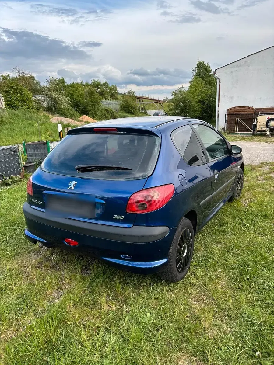 Gebraucht Peugeot 206 60 PS (44 kW) 2003 Blau Kleinwagen