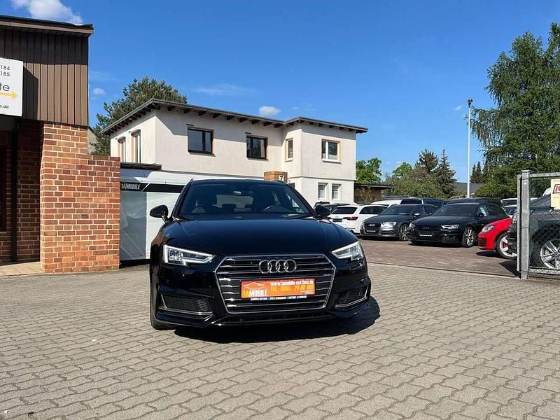 Gebraucht Audi A4 S-Line 150 PS (110 kW) 2019 Brillantschwarz Kombi