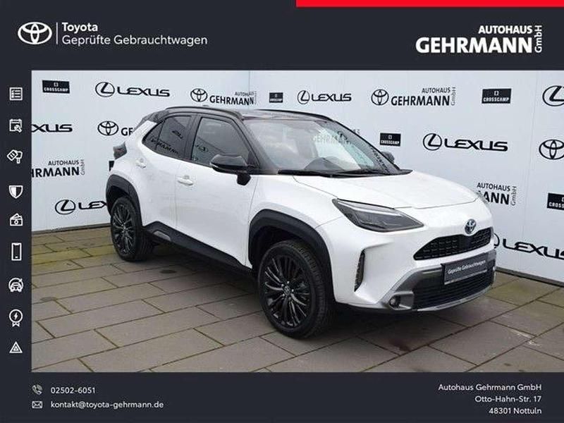 Schwarz Gebraucht 2022 Toyota Yaris Cross SUV | 24.590 € (Fairer Preis) - Bild 1/4