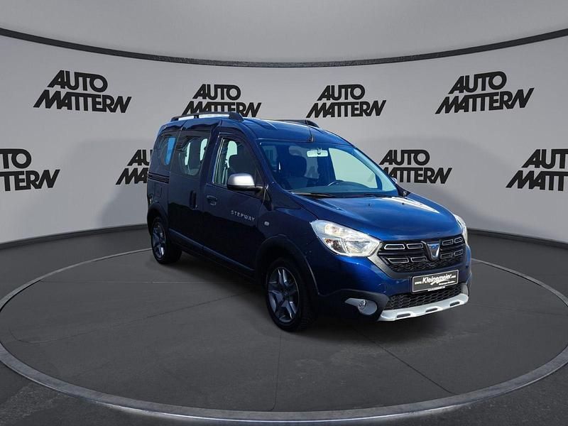 Gebraucht Dacia Dokker Stepway 102 PS (75 kW) 2019 Blau Van / Kleinbus