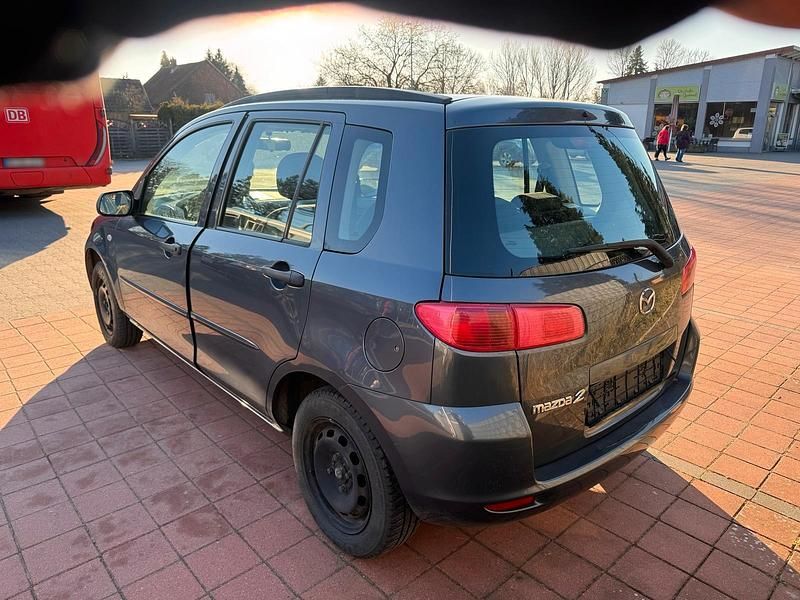 Second-hand Mazda 2 75 CP (55 kW) 2003 Gri Hatchback