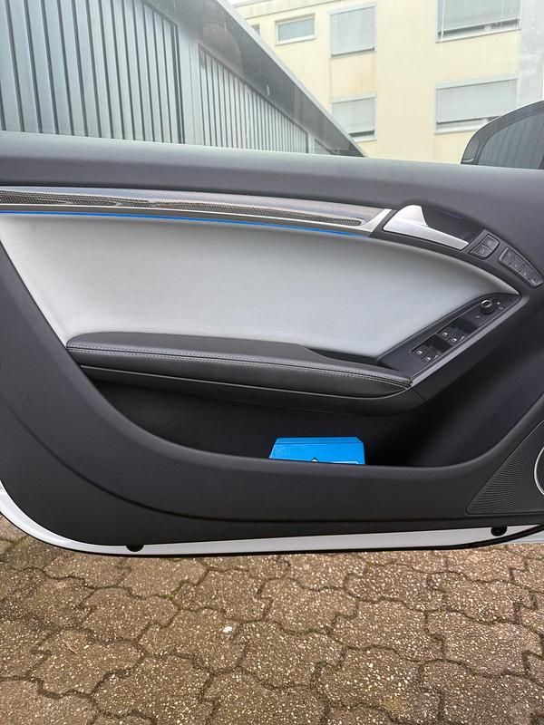 Gebraucht Audi Cabriolet 333 PS (244 kW) 2010 Weiß Cabrio