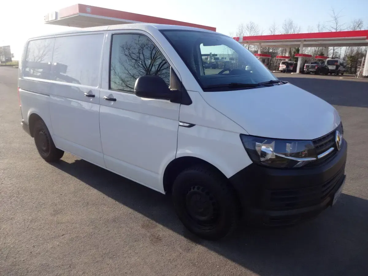 Gebraucht VW Transporter 102 PS (75 kW) 2017 Weiß Van