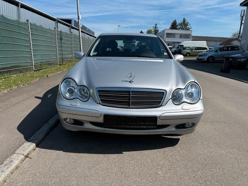 Silber Gebraucht 2003 Mercedes C220 Limousine | 2.900 € (Guter Preis) - Bild 1/4