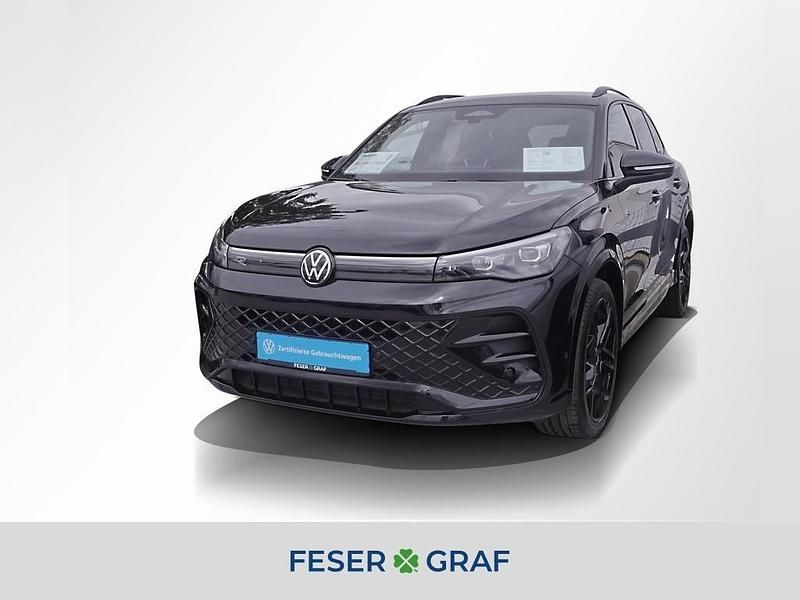 Deep black perleffekt Gebraucht 2024 VW Tiguan R-line SUV | 39.880 € (Guter Preis) - Bild 1/4