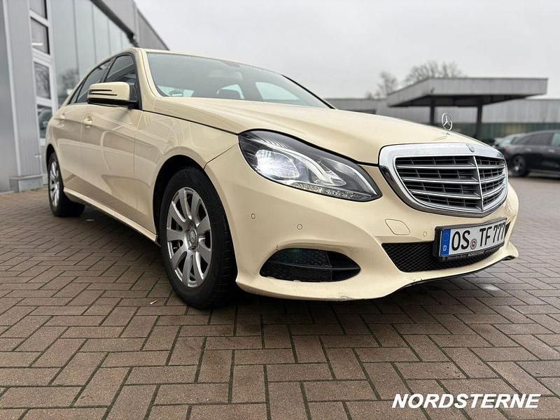 Gebraucht Mercedes E200 136 PS (100 kW) 2015 Beige Limousine