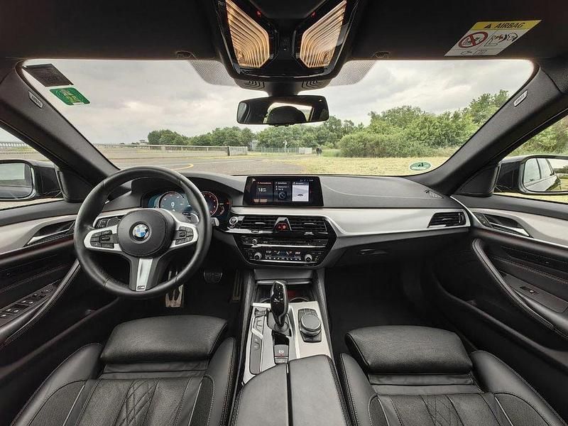 Gebraucht BMW 540 M Sport 320 PS (235 kW) 2018 Schwarz Kombi
