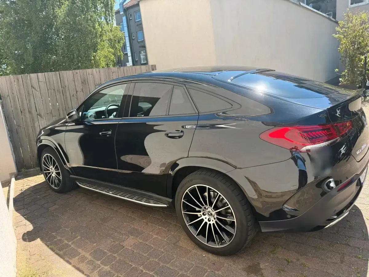 Gebraucht Mercedes GLE400 330 PS (242 kW) 2021 Schwarz SUV