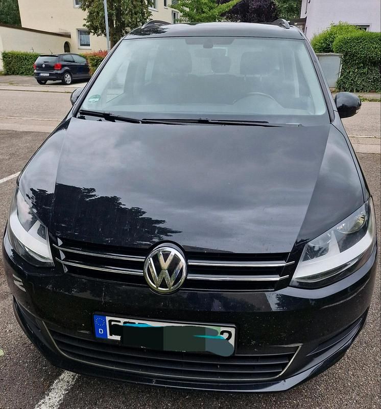 Schwarz Gebraucht 2016 VW Sharan Comfortline Van / Kleinbus | 18.900 € (Etwas zu teuer) - Bild 1/4