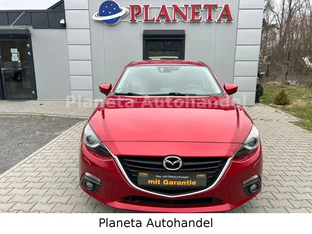 Gebraucht Mazda 3 Nakama 120 PS (88 kW) 2016 Rot Limousine