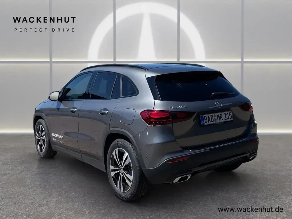 Gebraucht Mercedes GLA180 Progressive 136 PS (100 kW) 2026 Grau SUV