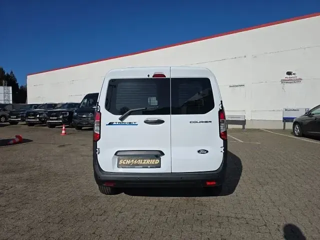 Neu Ford Transit Courier Trend 100 kW (136 PS) 2025 Weiß Van