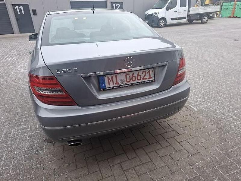Gebraucht Mercedes C200 184 PS (135 kW) 2011 Palladiumsilber  metalliclack Limousine