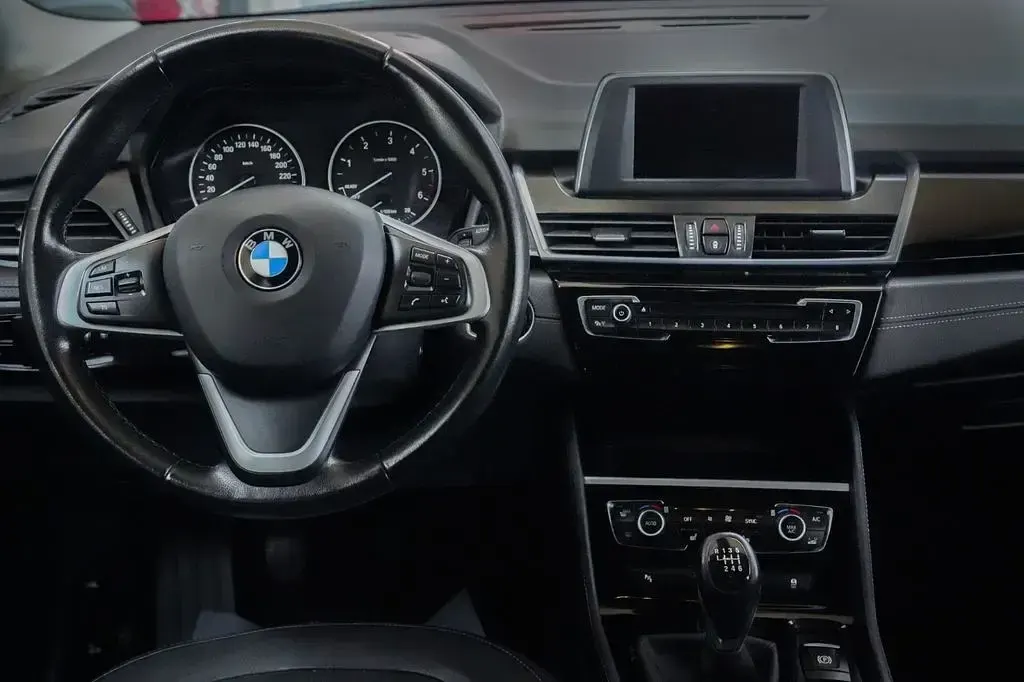 Gebraucht BMW 216 116 PS (85 kW) 2016 Schwarz Kombi