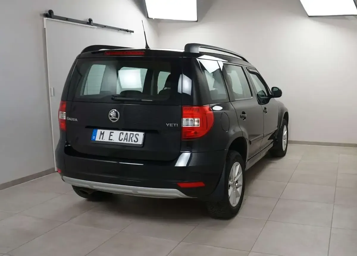 Gebraucht Skoda Yeti Ambition 110 PS (80 kW) 2017 Schwarz SUV