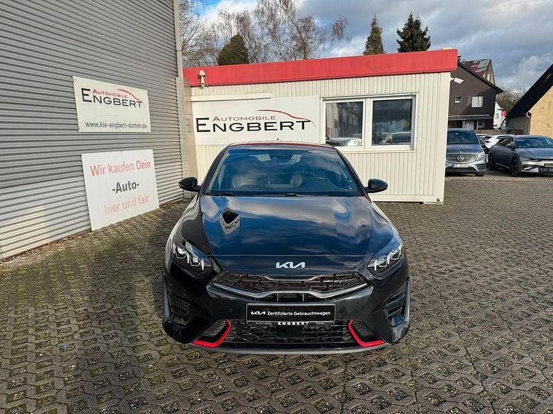 Gebraucht Kia ProCeed Comfort 204 PS (150 kW) 2023 Schwarz Limousine