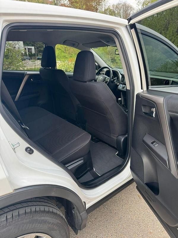 Occasion Toyota RAV4 197 ch (144 kW) 2018 Blanc SUV