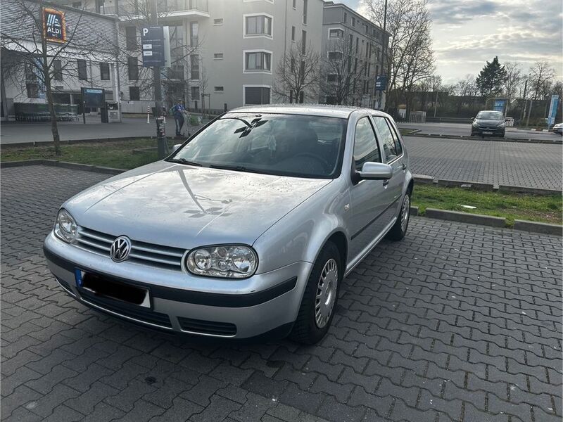 Silber Gebraucht 2002 VW Golf IV Limousine | 1.700 € (Fairer Preis) - Bild 1/3
