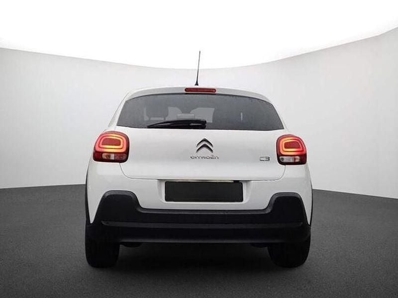 Second-hand Citroën C3 Shine 82 CP (60 kW) 2023 Alb Berlinǎ