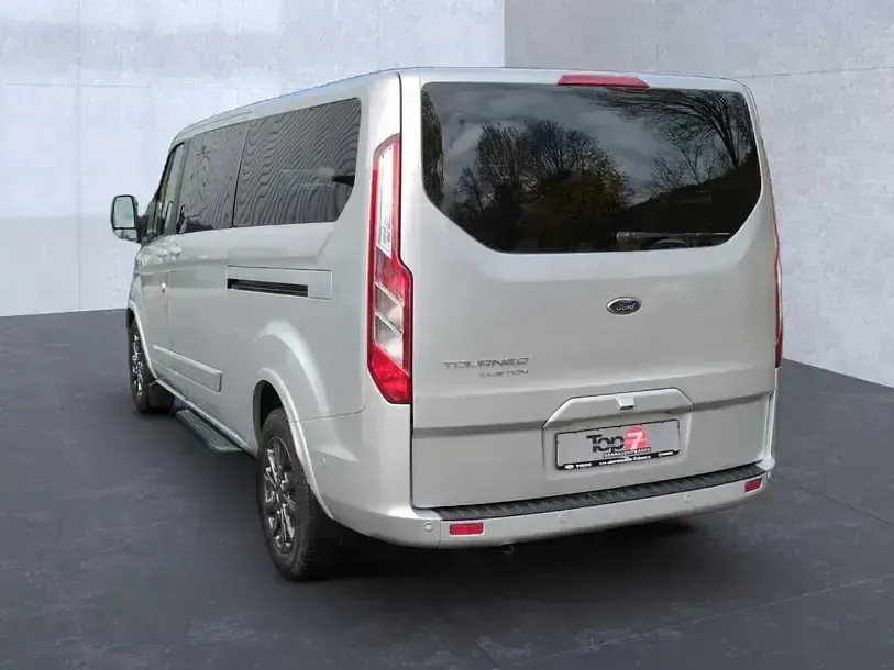 Gebraucht Ford Tourneo Custom Titanium 2022 Silber Van