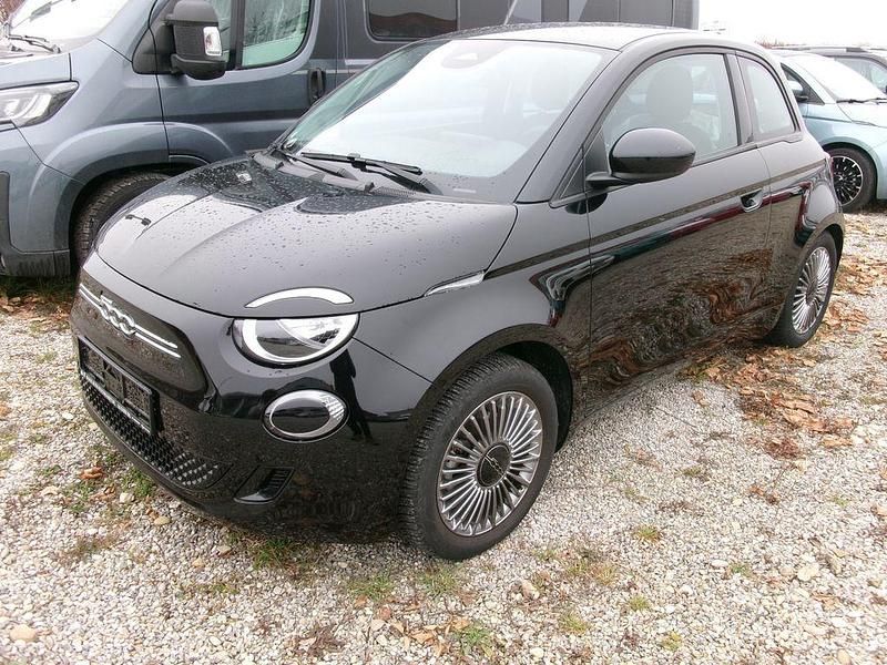 Gebraucht Fiat 500e Basis 86 kW (118 PS) 2023 Schwarz Limousine