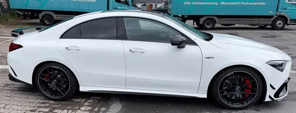 Gebraucht Mercedes CLA45 AMG AMG 421 PS (309 kW) 2024 Weiß Coupé