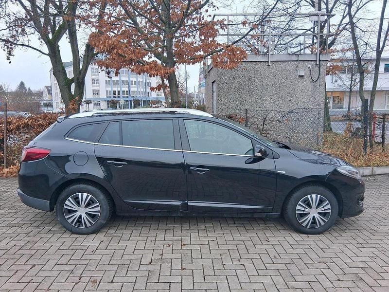 Gebraucht Renault Mégane III Bose Edition 132 PS (97 kW) 2015 Schwarz Kombi