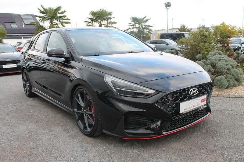 Schwarz Gebraucht 2021 Hyundai i30 N Performance Limousine | 28.990 € (Etwas zu teuer) - Bild 1/4