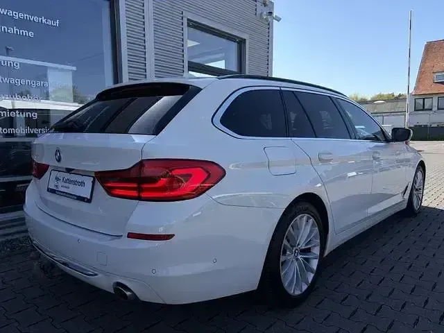 Gebraucht BMW 530 Luxury Line 265 PS (194 kW) 2019 Weiß Kombi