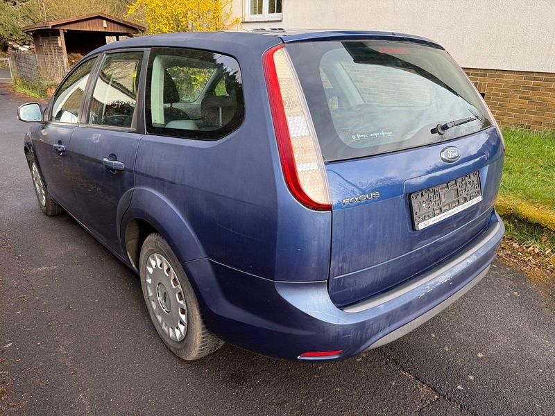 Gebraucht Ford Focus 101 PS (74 kW) 2008 Blau Kombi