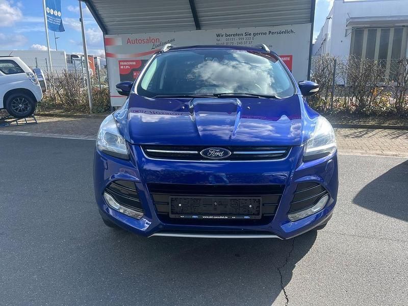 Gebraucht Ford Kuga Titanium 150 PS (110 kW) 2016 Blau SUV