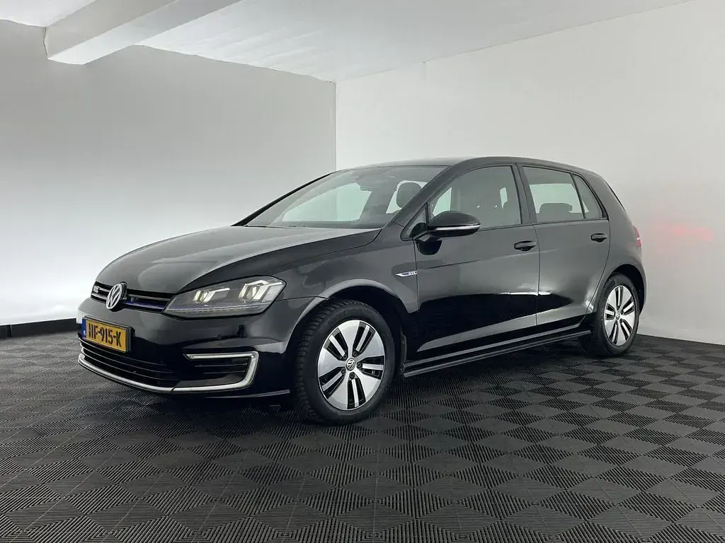 Gebraucht VW Golf VII GTE 116 PS (85 kW) 2015 Schwarz Limousine